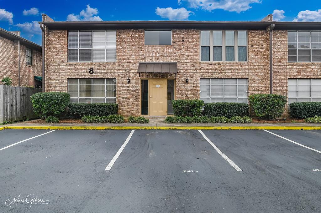 East Kings Court - Residential