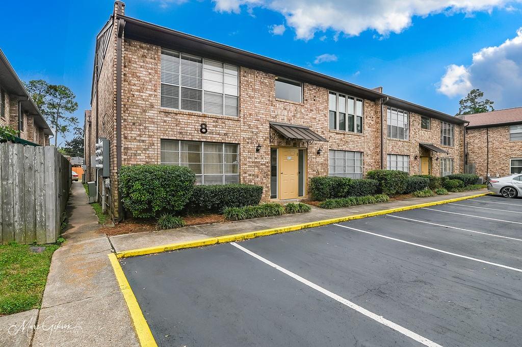 East Kings Court - Residential