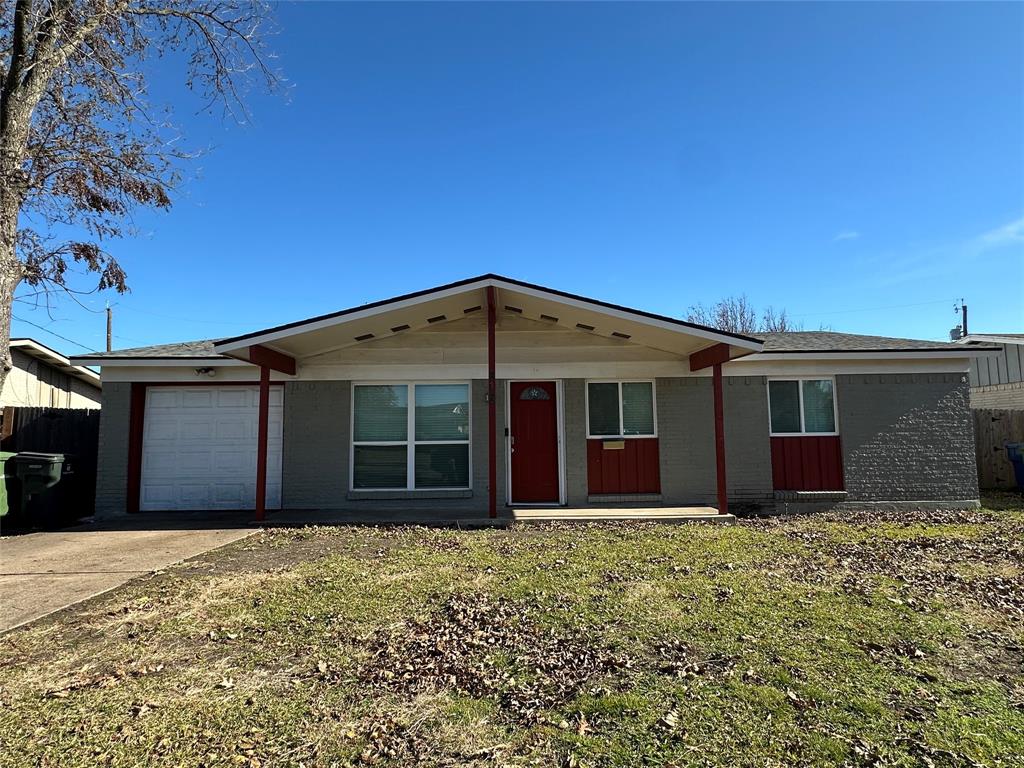 918 Eden Crest Drive