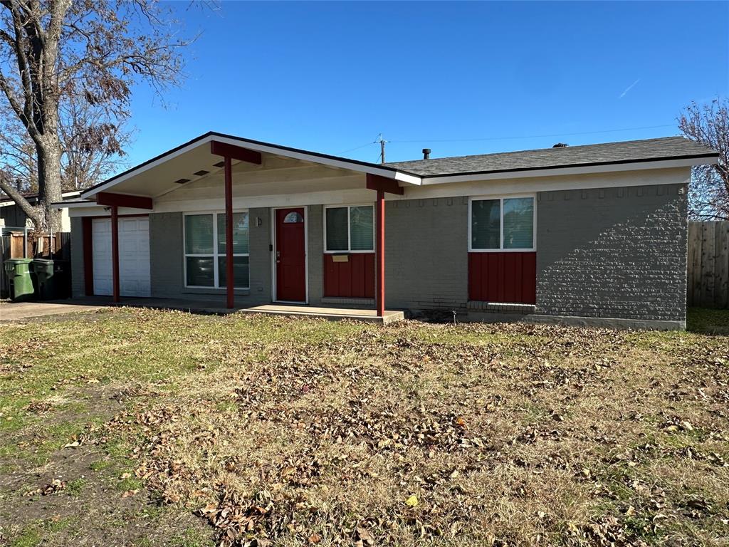 918 Eden Crest Drive