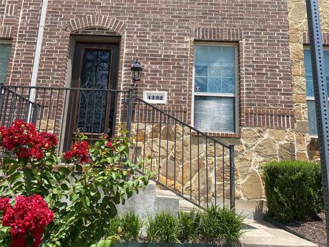 Photo of 4232 Charles Road, Carrollton, TX 75010 (MLS # 21173734)