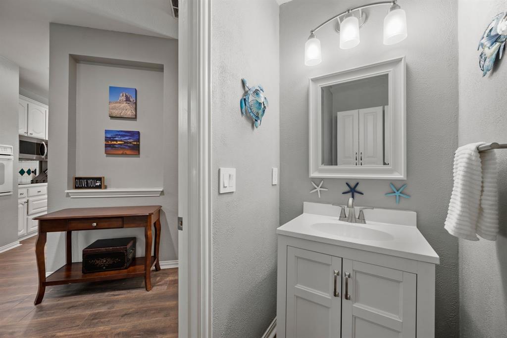 Flower Mound, Texas 75022, United States, 4 Bedrooms Bedrooms, ,3 BathroomsBathrooms,Residential,Pending,135699