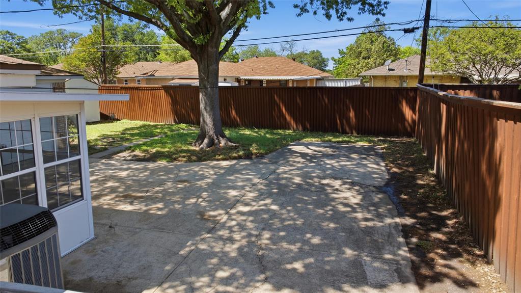 8415 Sweetwater Drive