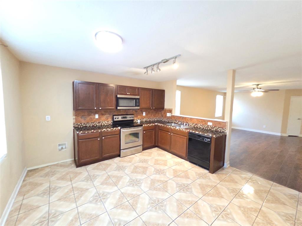 Harris Ridge - Residential Lease