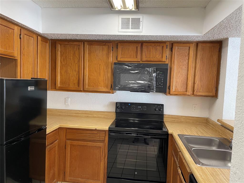 Richland Trace Condos - Residential