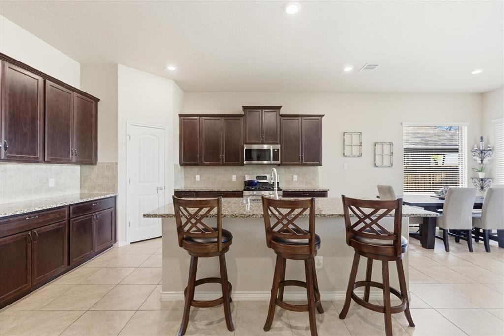 1140 Elizabeth Street