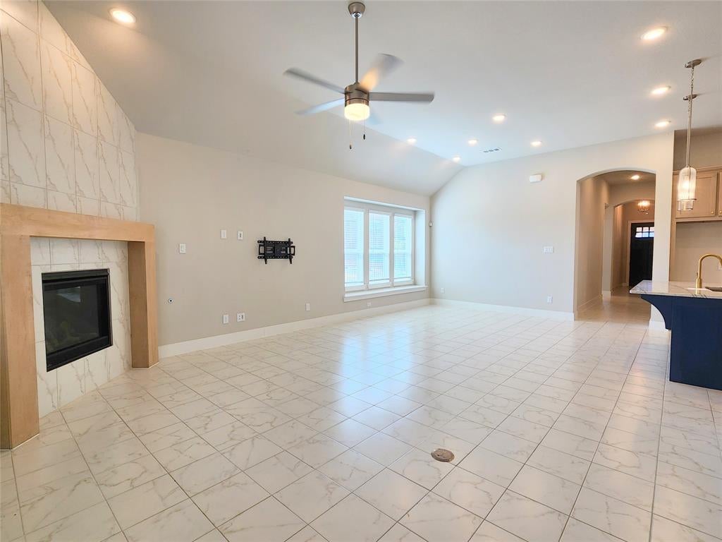 1501 Waxwing Place