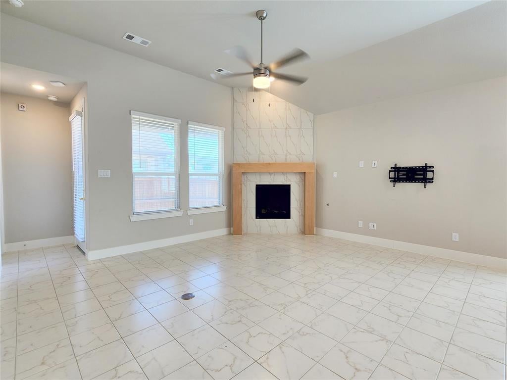 1501 Waxwing Place