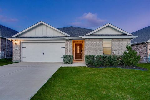 Photo of 3012 Prairie Trail Avenue, Aubrey, TX 76227 (MLS # 21277027)