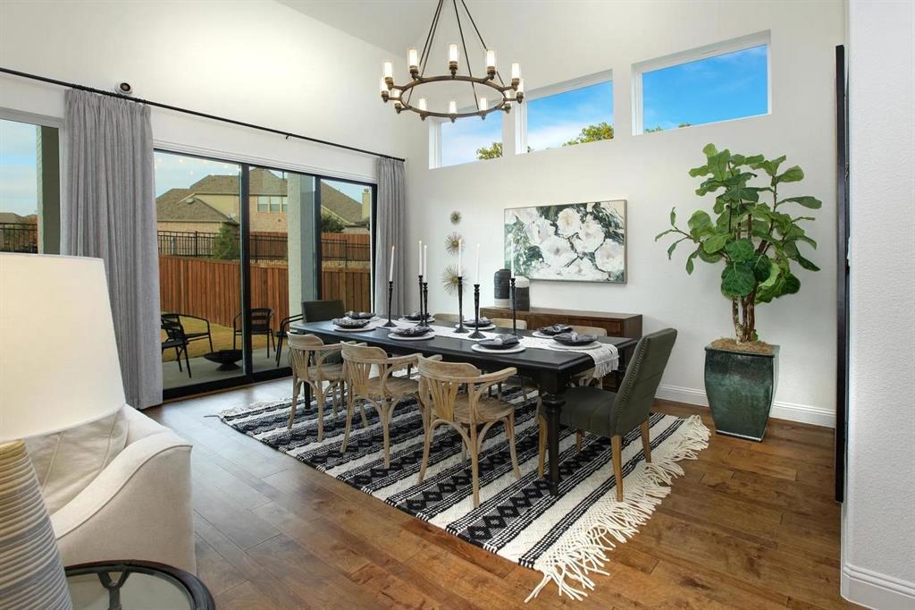 2712 Oak Blossom Drive