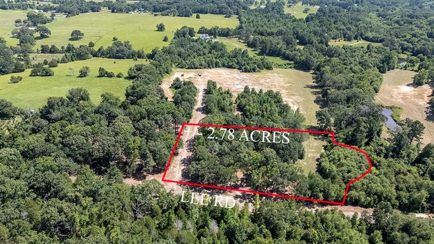Are you ready to build your dream home with the best of both worlds of modern conveniences and country charm?  How about 2.782 of prime acreage in the gated community of Echo Creek Country Club?  Area was formerly a golf course with stunning surroundings, mature trees and nature. Spectacular lots offer tranquil countryside living, highly regarded Brownsboro ISD, easy access  to  Lake Athens, shopping, dining and entertainment. Deed restrictions and thoughtfully implemented building restrictions to maintain the quality of the high standards of homes, and the integrity of the community and ensuring a higher standard of living.  Perfect for those wanting to build a custom home with a country life and all of the benefits of the city just minutes away. Water, electric and gas are available.  Per Surveyor Daniel Manley at WWJ Survey, each lot on Lloyd Dr goes to the centerline of the road, giving them each property owner access to the road. There is a recorded access easement traveling over Lloyd drive so none of the lots are landlocked.