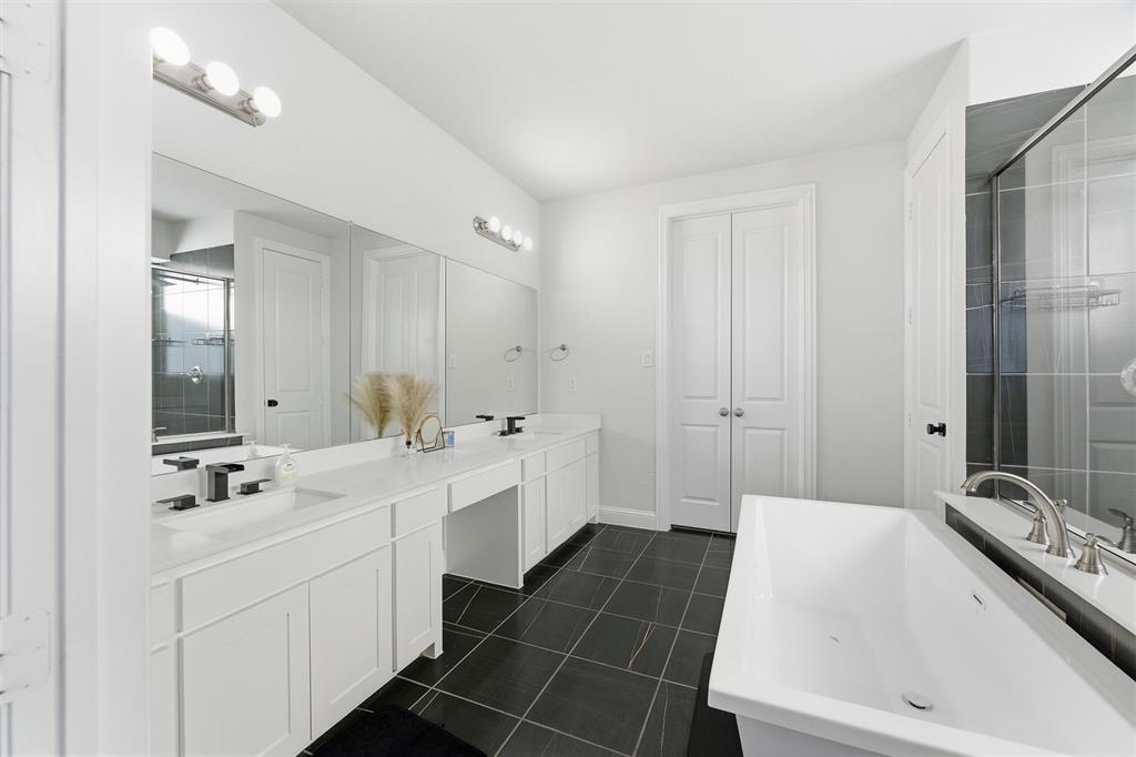 N Prairie Ridge - Residential