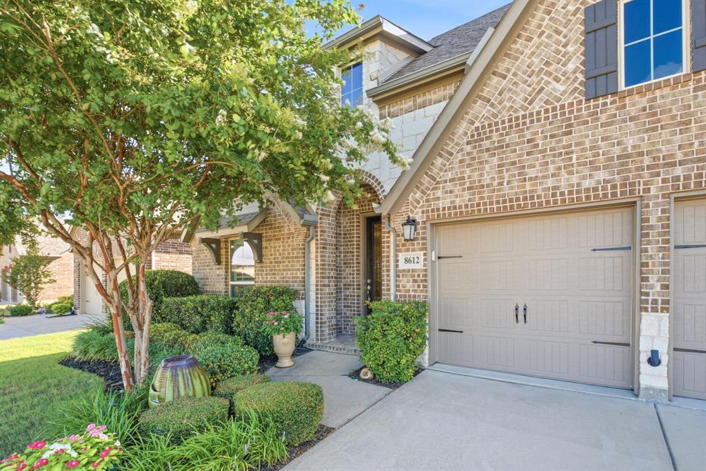 8612 Backwater Bay Cove