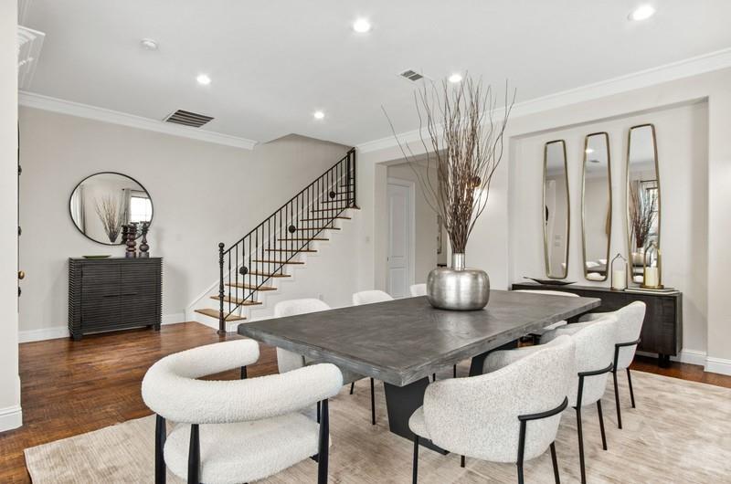 5622 martel Avenue A