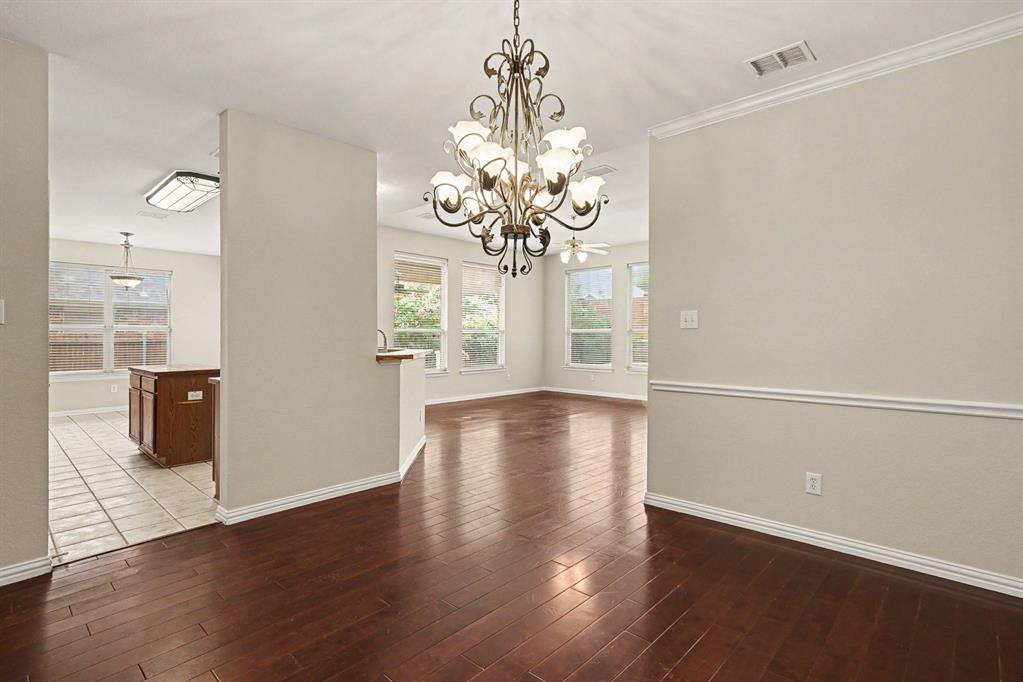 11829 Warbler Lane