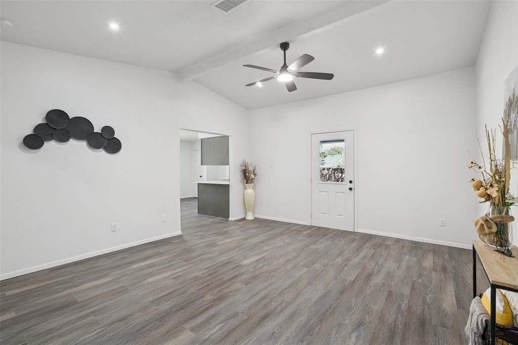 801 E Timberview Lane