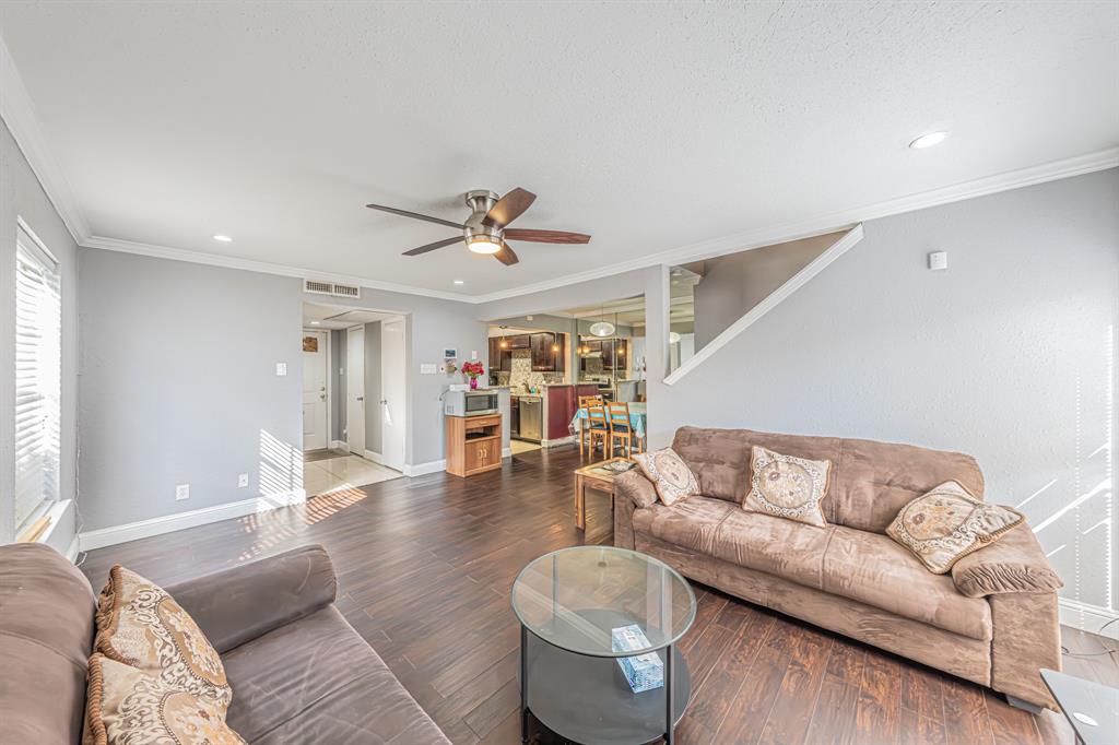 Coventry village Condo - Residential