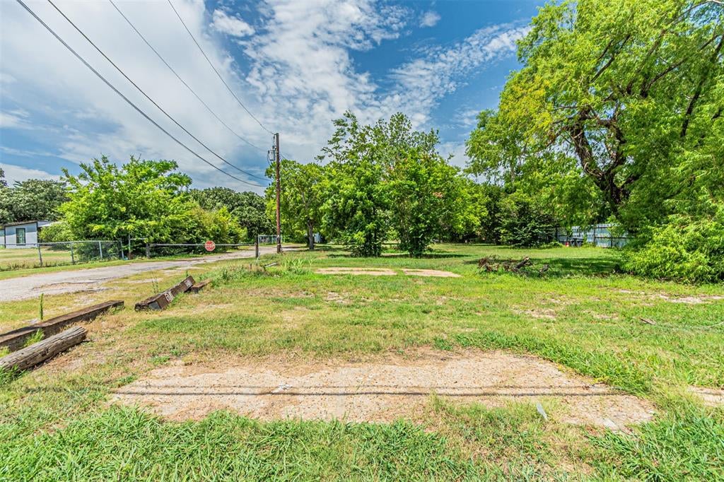 14831 Seagoville Road