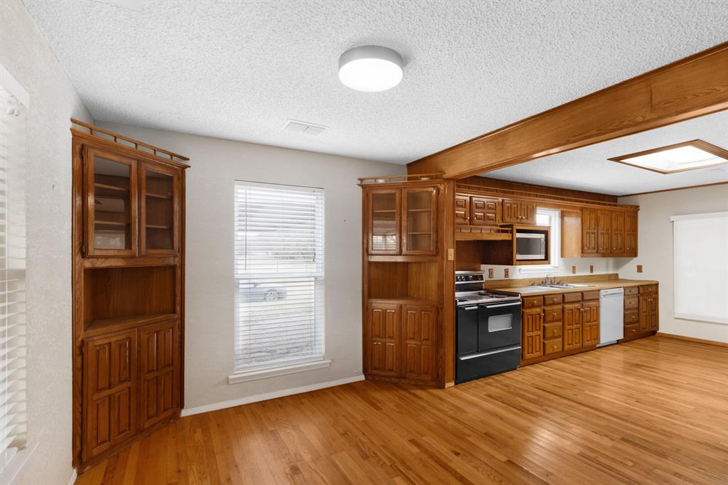 Newton C Laughlin - Residential Lease