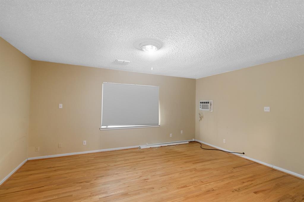 Newton C Laughlin - Residential Lease