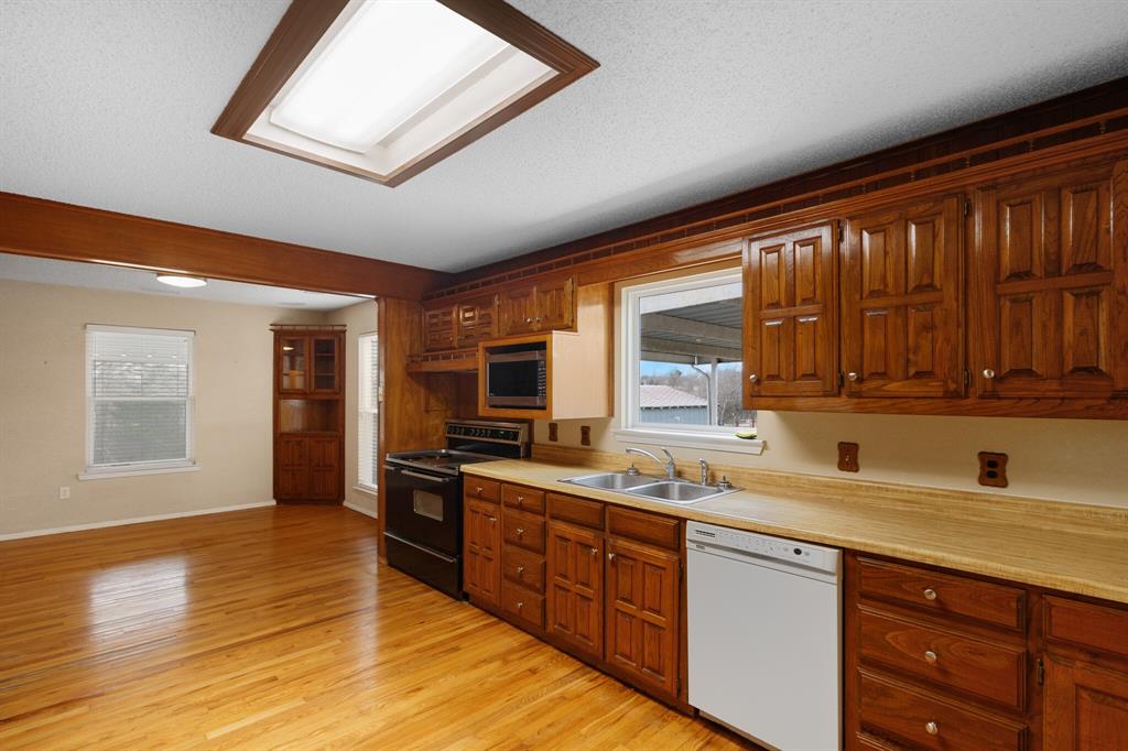 Newton C Laughlin - Residential Lease