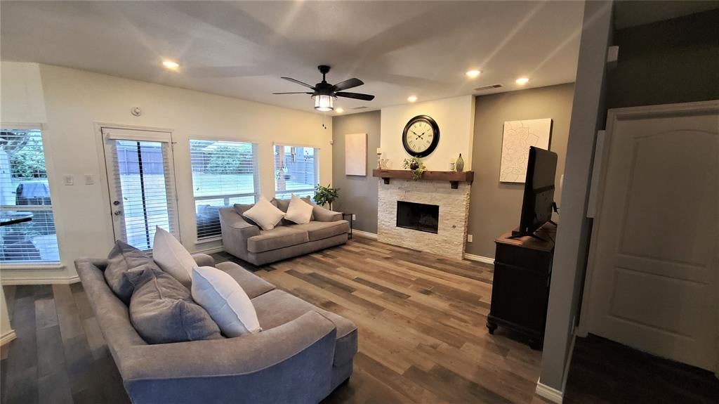 912 Blackstone Drive