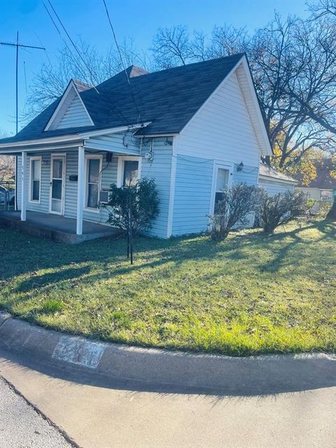 A home in Cleburne