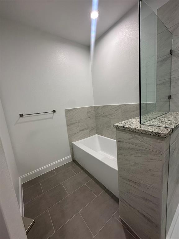 Diceman Complex - Residential