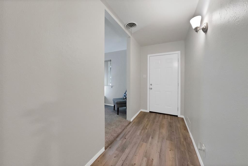 4304 Lynn Terrace