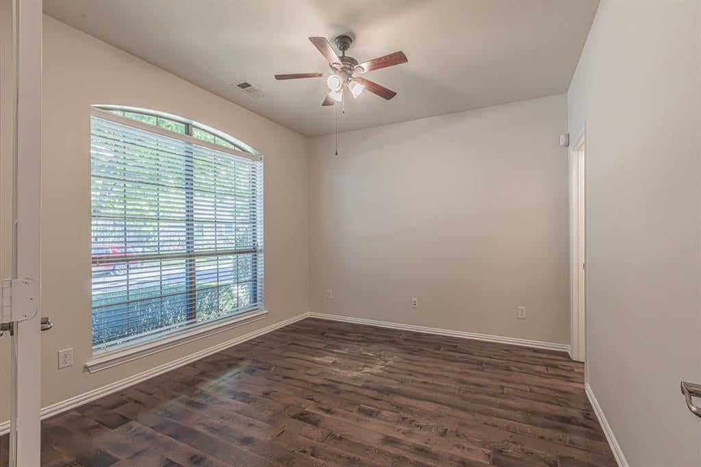 9709 Sam Bass Trail