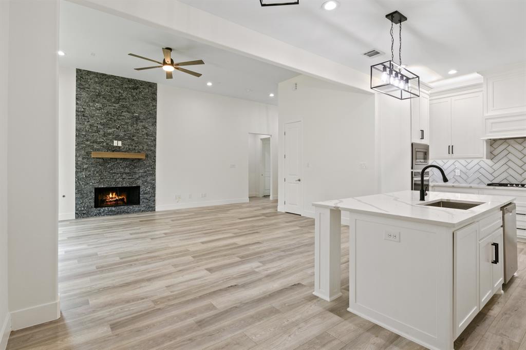 Country Club Estates - Residential