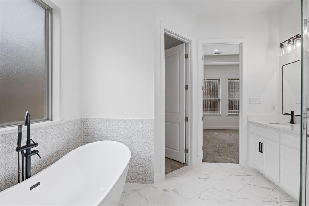 Country Club Estates - Residential