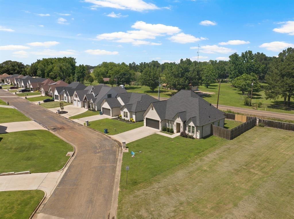 Country Club Estates - Residential