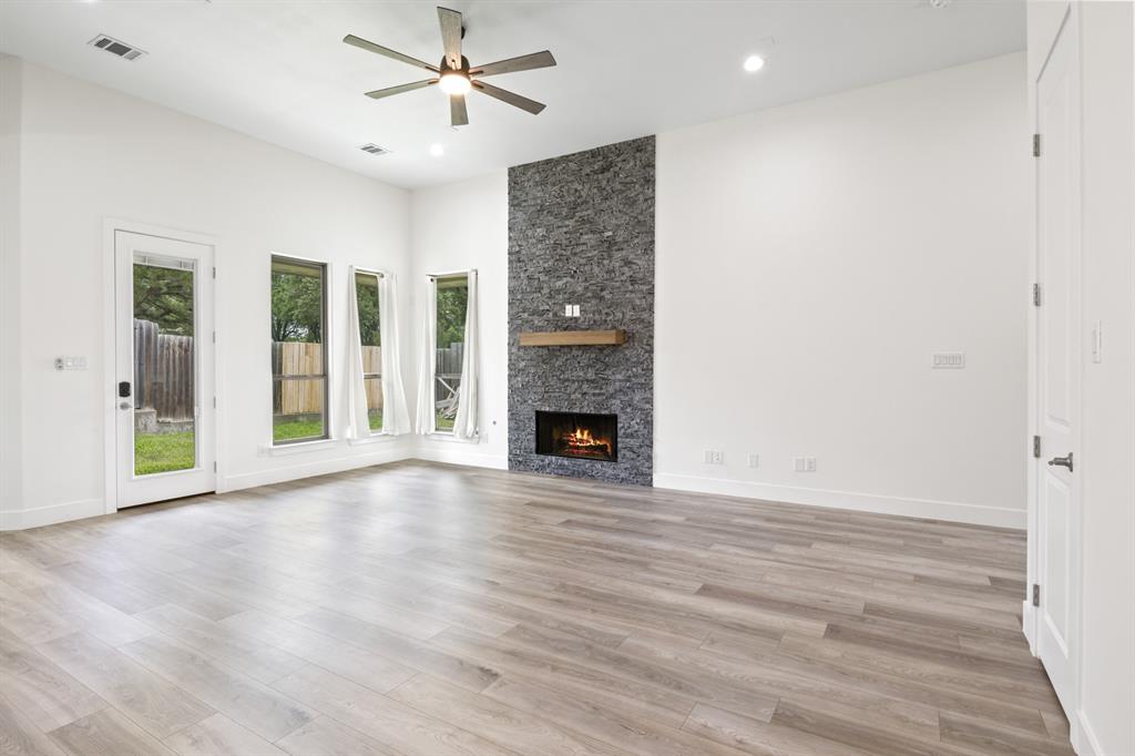 Country Club Estates - Residential