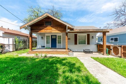 719 Melba Street Dallas TX 75208