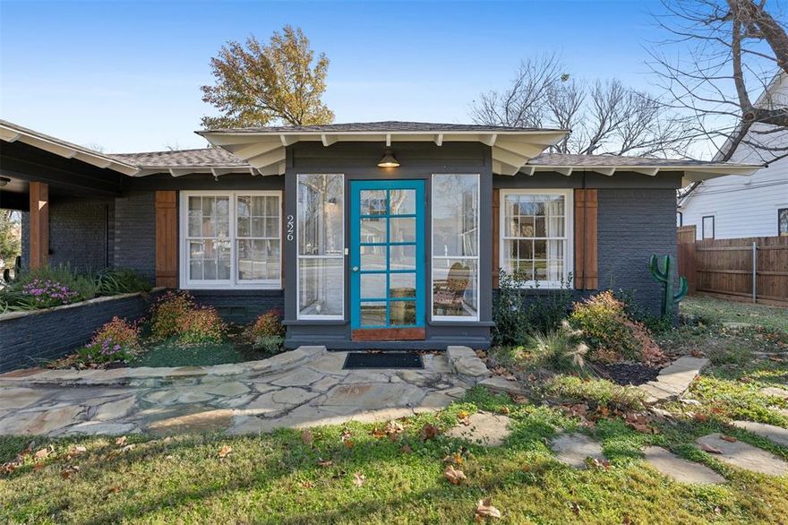 All utilities & internet Paid, FULLY FURNISHED SHORT TERM LEASE, ideal for temporary housing, displacement due to house sale or place to stay during renovations. Perfect holdover for travelers transitioning into or out of the DFW. Whether waiting on your new construction to be completed or need to bring the family in for house hunting trips. Includes all utilities, lawn care, furnishings, kitchenwares,bedding,linens & all appliances including washer dryer. Nothing to bring but your personal items. Excellent central location in DFW, this Grapevine Cottage is minutes to major hwys (114, 121 & 360), the REC, Train Station & Historic Main Street, with restaurants, wineries & shopping. Minutes from DFW Airport and all the charm & character that  Downtown Grapevine has to offer. Why stay in a small apartment or a tiny hotel room when you can enjoy a Cottage in Historic Grapevine Texas. RV parking.