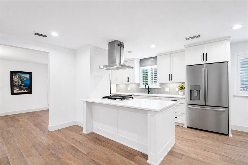 Country Club Estates - Residential