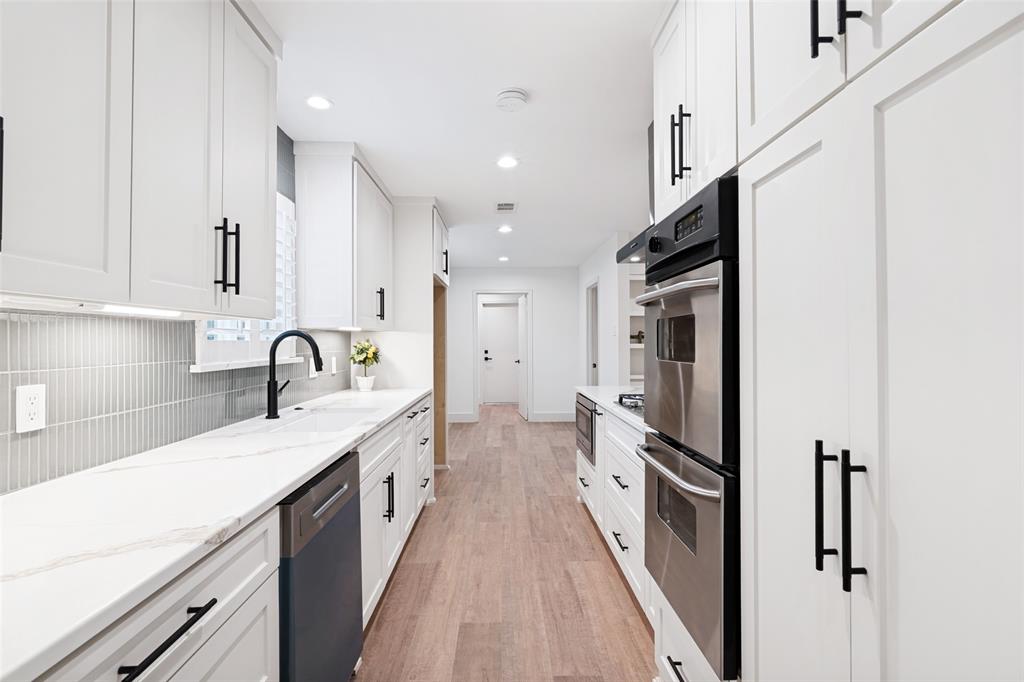 Country Club Estates - Residential