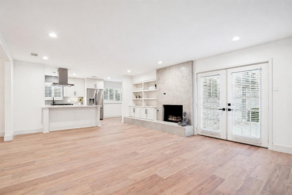 Country Club Estates - Residential