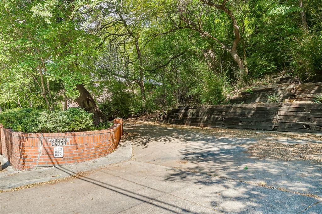 Chamberlain Arlington Heights 1st - Residential Lease