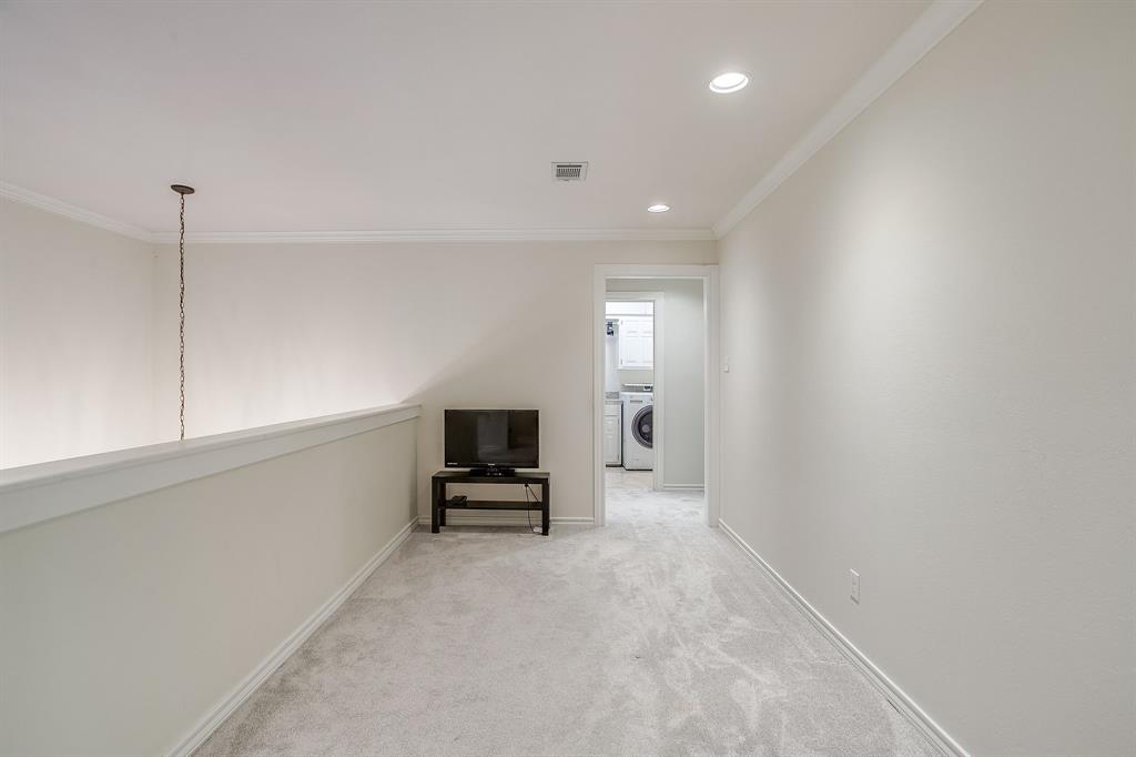 Chamberlain Arlington Heights 1st - Residential Lease