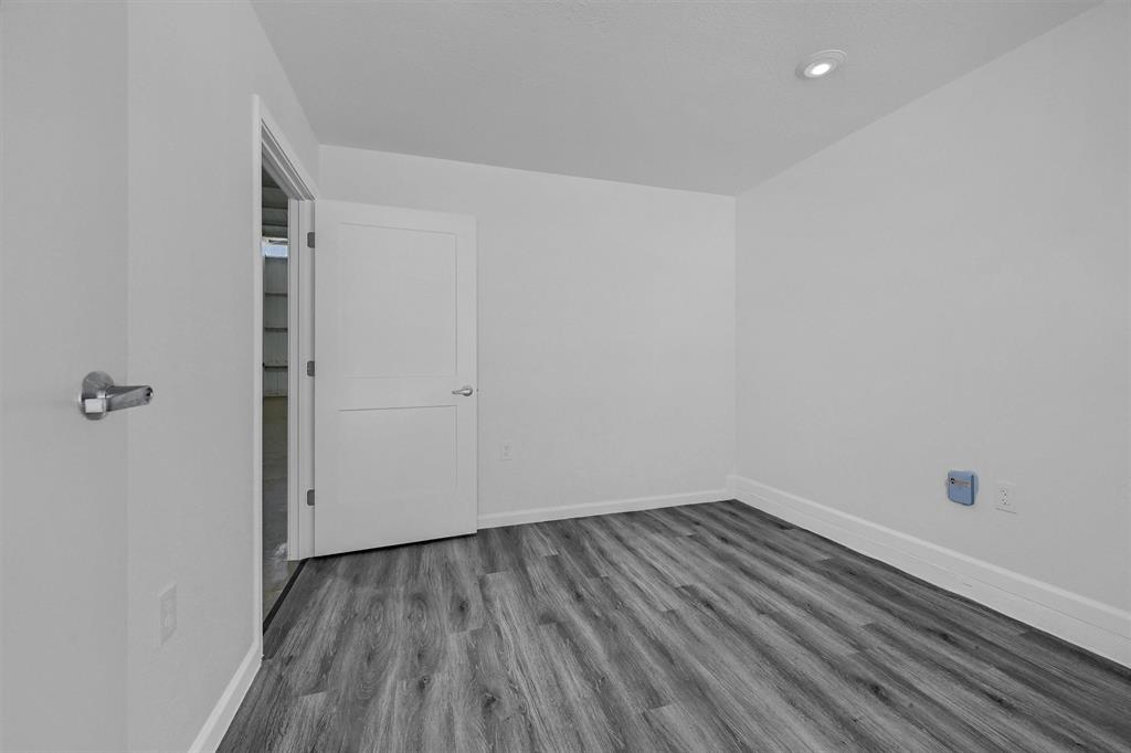 Mcglothlin G W - Commercial Lease