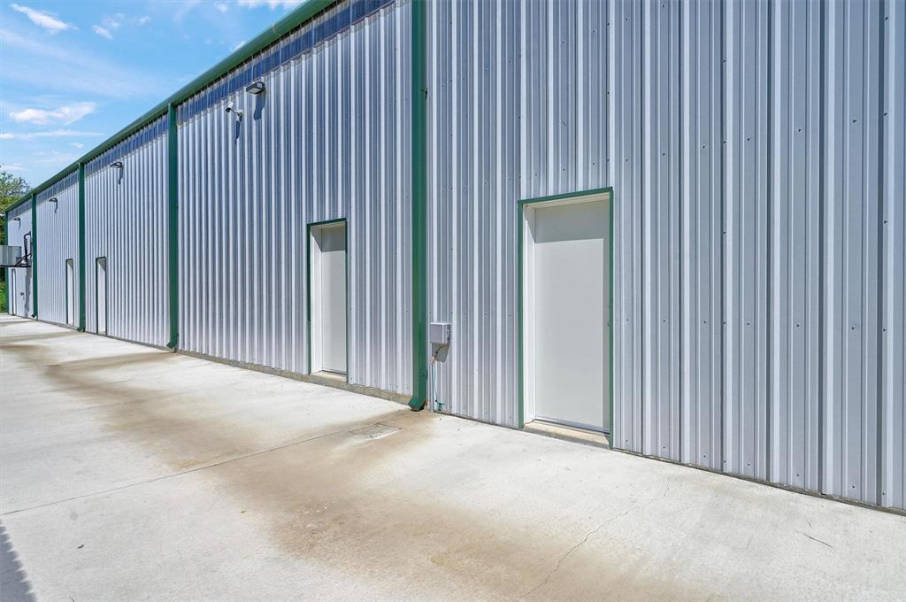 Mcglothlin G W - Commercial Lease