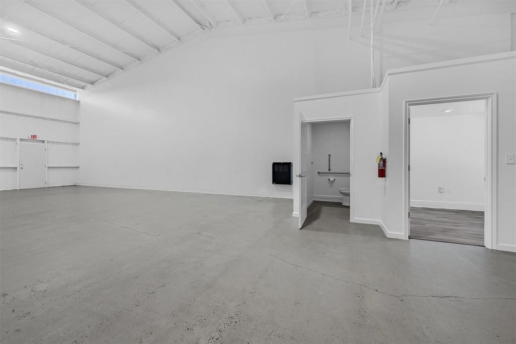 Mcglothlin G W - Commercial Lease