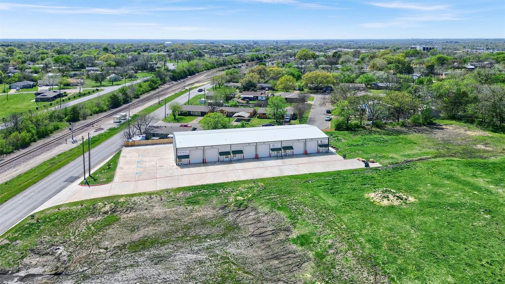 Mcglothlin G W - Commercial Lease