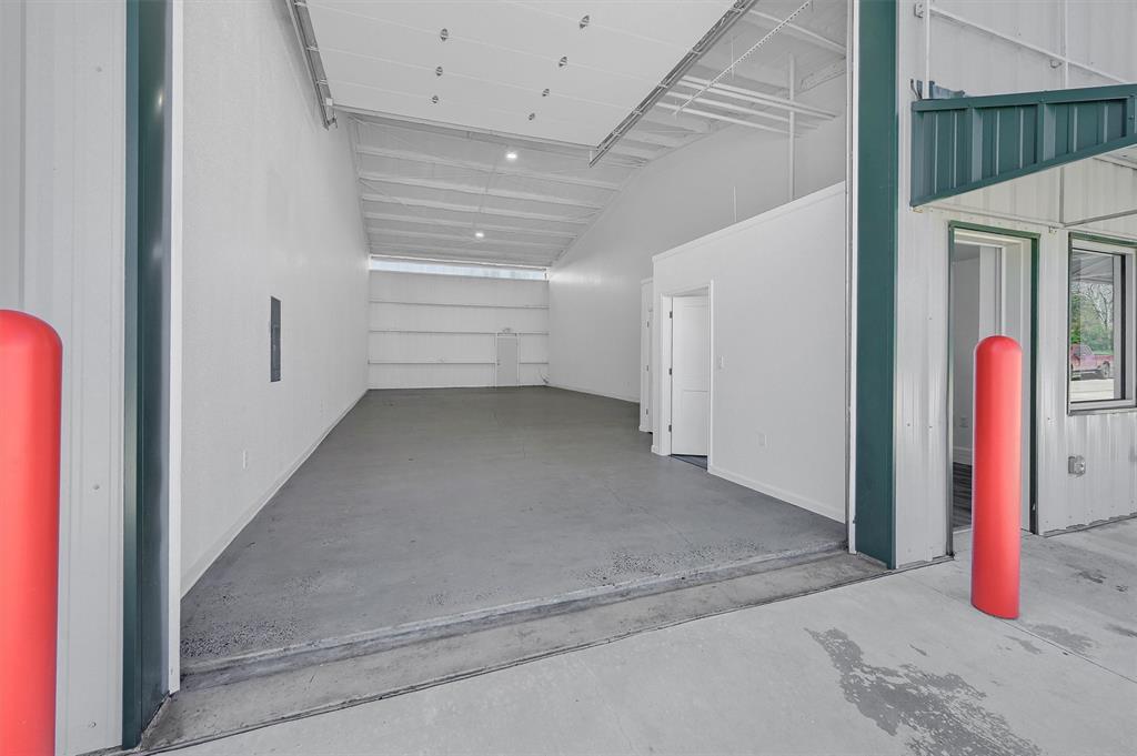 Mcglothlin G W - Commercial Lease