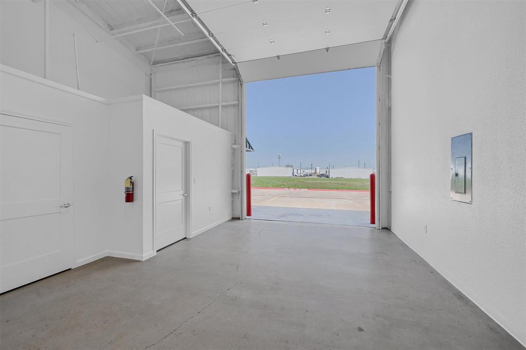 Mcglothlin G W - Commercial Lease