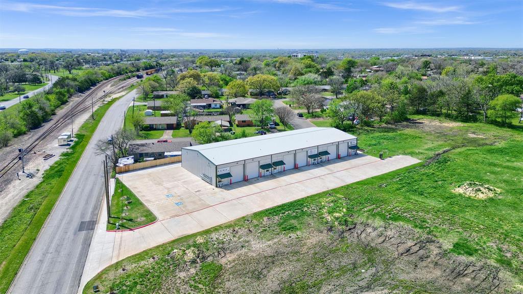 Mcglothlin G W - Commercial Lease