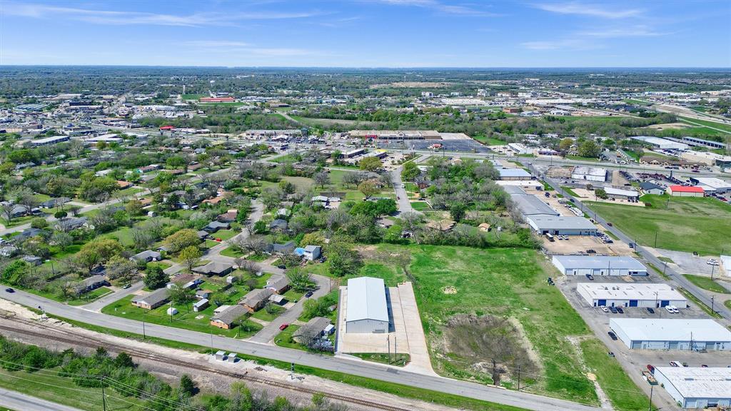 Mcglothlin G W - Commercial Lease