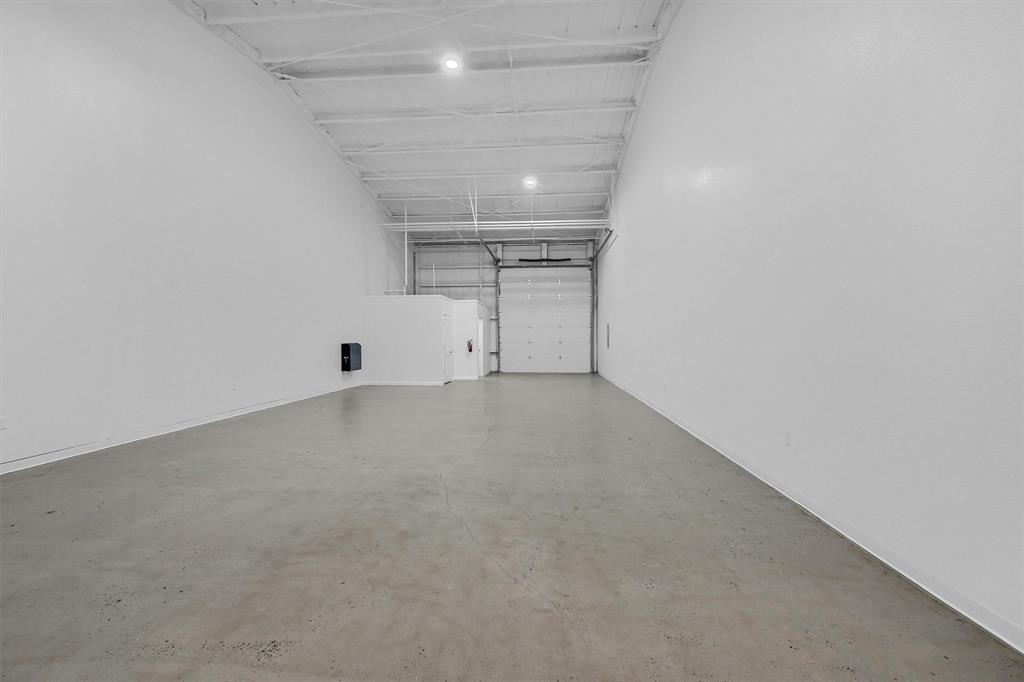 Mcglothlin G W - Commercial Lease